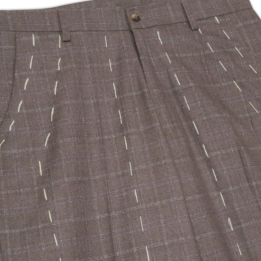 Face Thread Embroidered Suit Bottom [Brown]