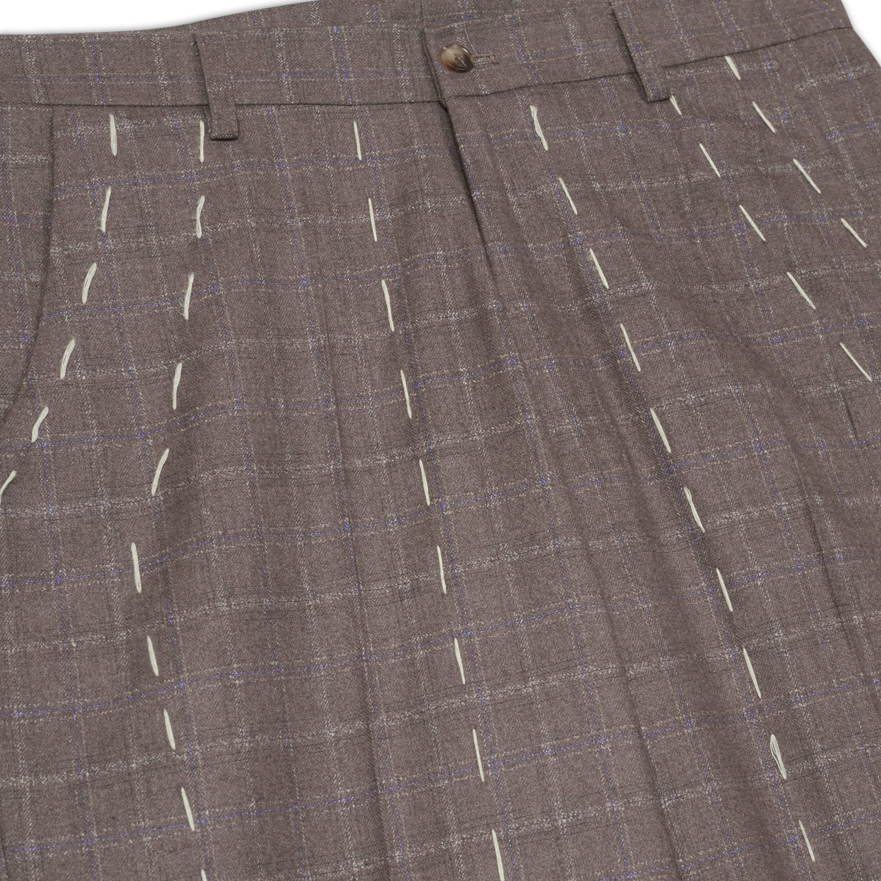 Face Thread Embroidered Suit Bottom [Brown]