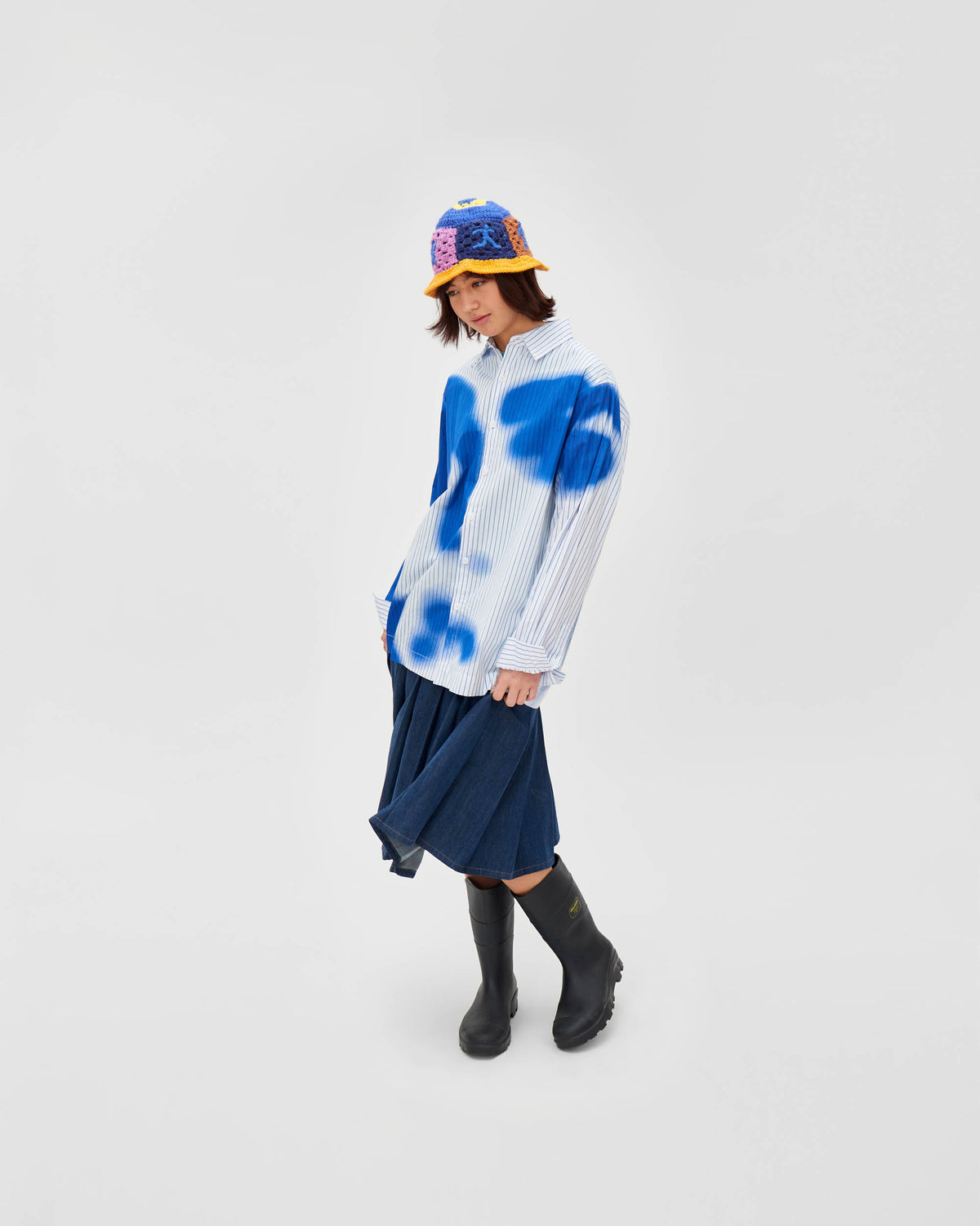 Stripe Blurry Face Button Up [White]