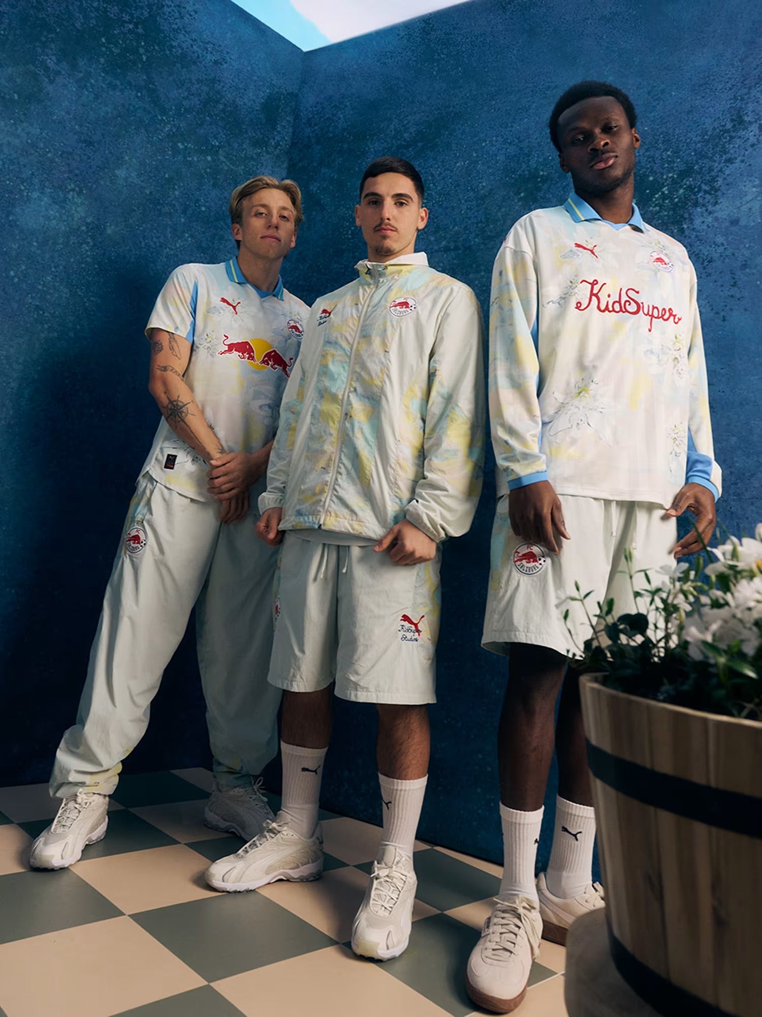 FC Red Bull Salzburg REVERSIBLE JACKET [Frosted Ivory/PUMA Red