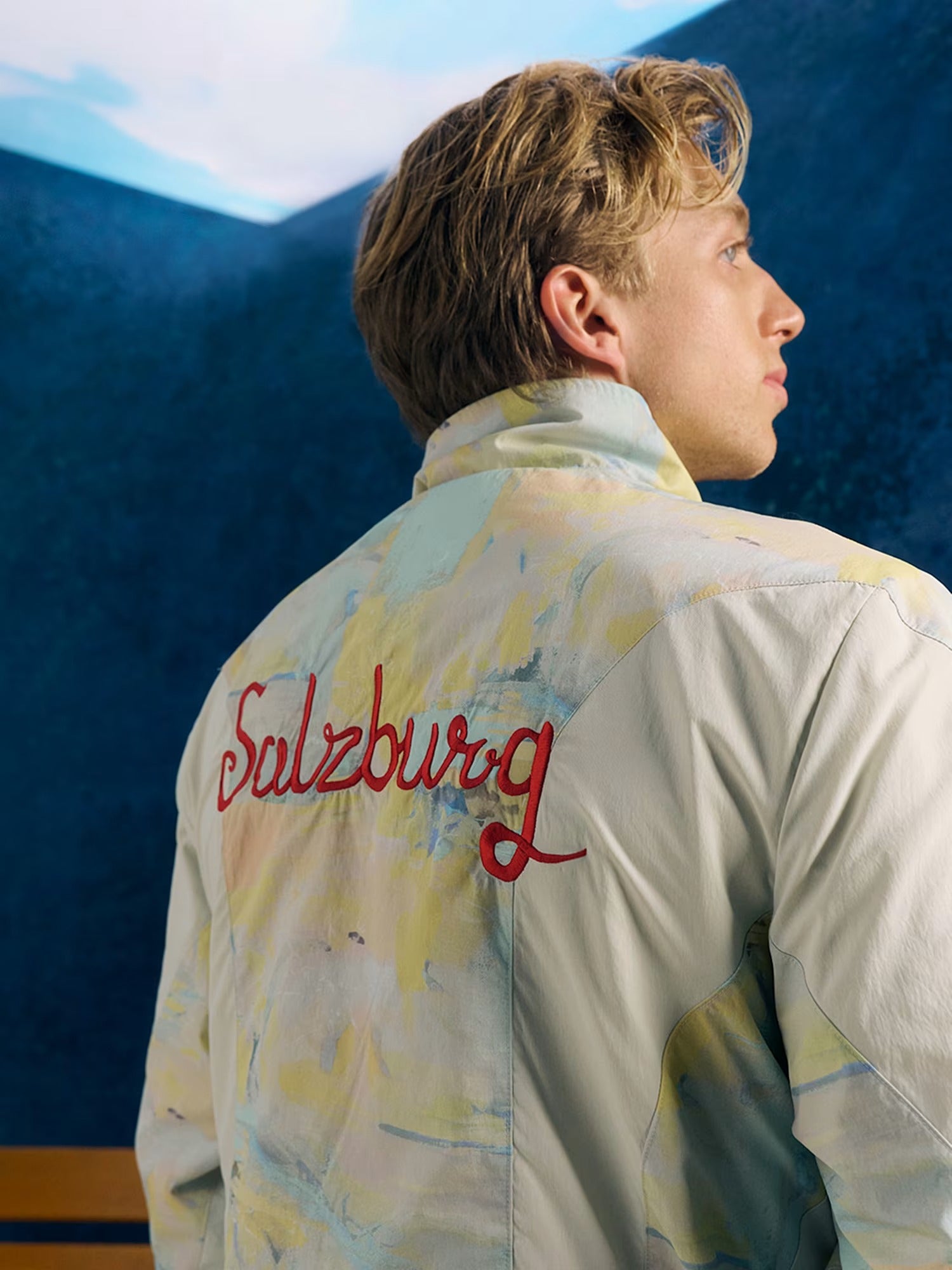 FC Red Bull Salzburg REVERSIBLE JACKET [Frosted Ivory/PUMA Red