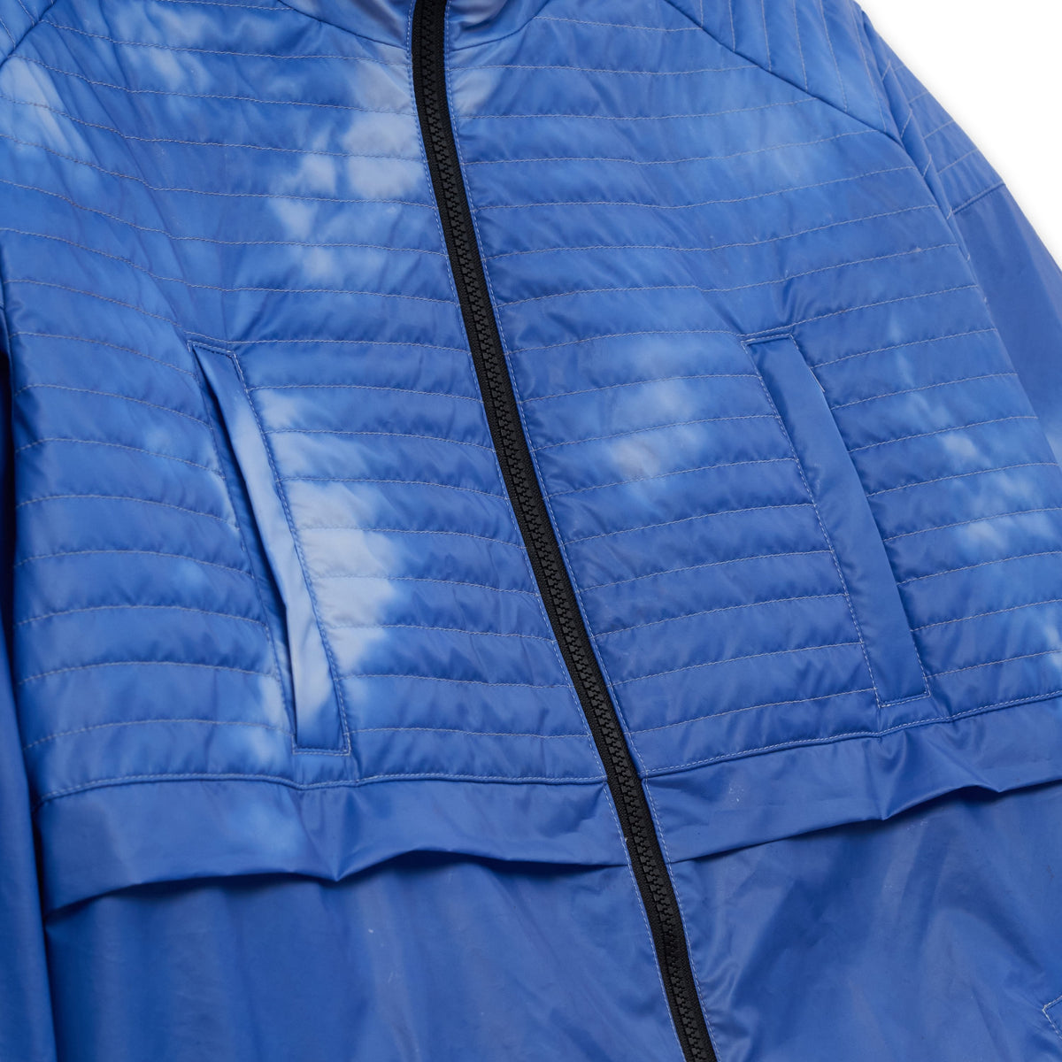 Mr. Freeze Puffer [Blue] – zip detail